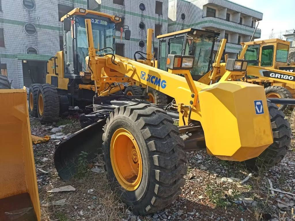 XCMG GR 180 - מפלסת: תמונה 2 XCMG GR 180 - מפלסת: תמונה 2