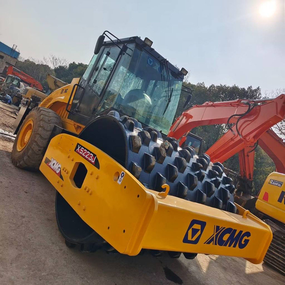 XCMG XS 223 J - מדחס: תמונה 1 XCMG XS 223 J - מדחס: תמונה 1