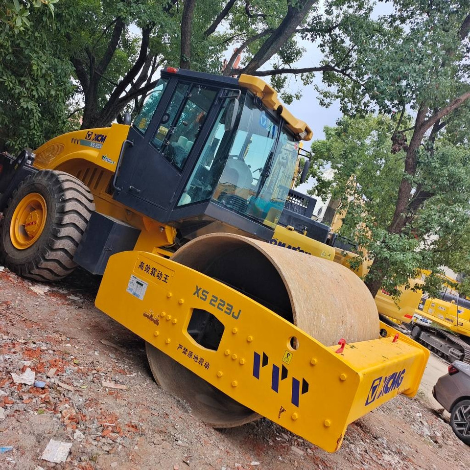XCMG XS 223 J - מדחס: תמונה 1 XCMG XS 223 J - מדחס: תמונה 1