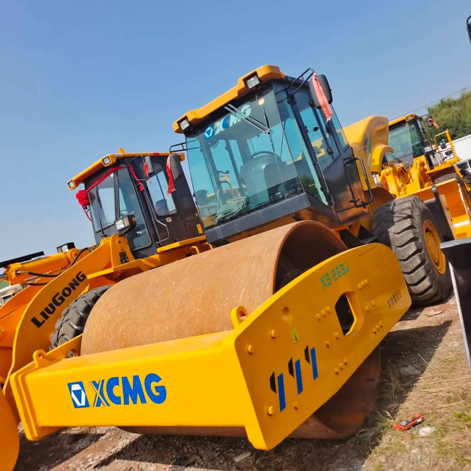XCMG XS263J - מדחס: תמונה 2 XCMG XS263J - מדחס: תמונה 2