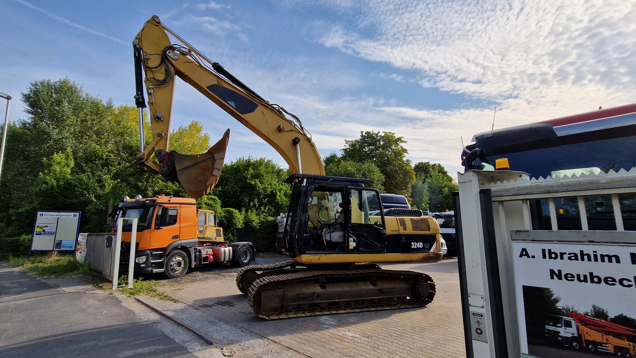 CAT 324 D Deutsche Maschine | Schnellwechsler | Löffel | Hammerhydraulik | 8016h original - מחפר סורק: תמונה 1 CAT 324 D Deutsche Maschine | Schnellwechsler | Löffel | Hammerhydraulik | 8016h original - מחפר סורק: תמונה 1