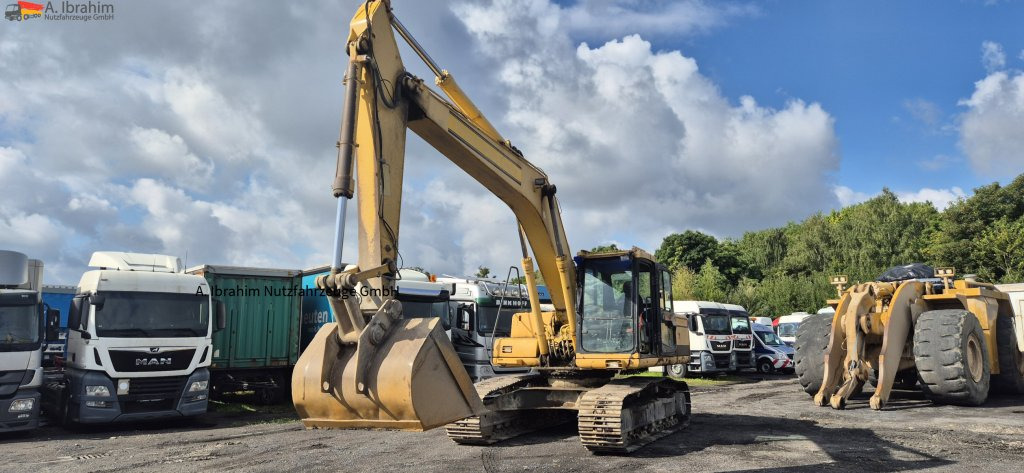 Komatsu PC 210 Zustand gut, UVV 12 25 - מחפר סורק: תמונה 1 Komatsu PC 210 Zustand gut, UVV 12 25 - מחפר סורק: תמונה 1
