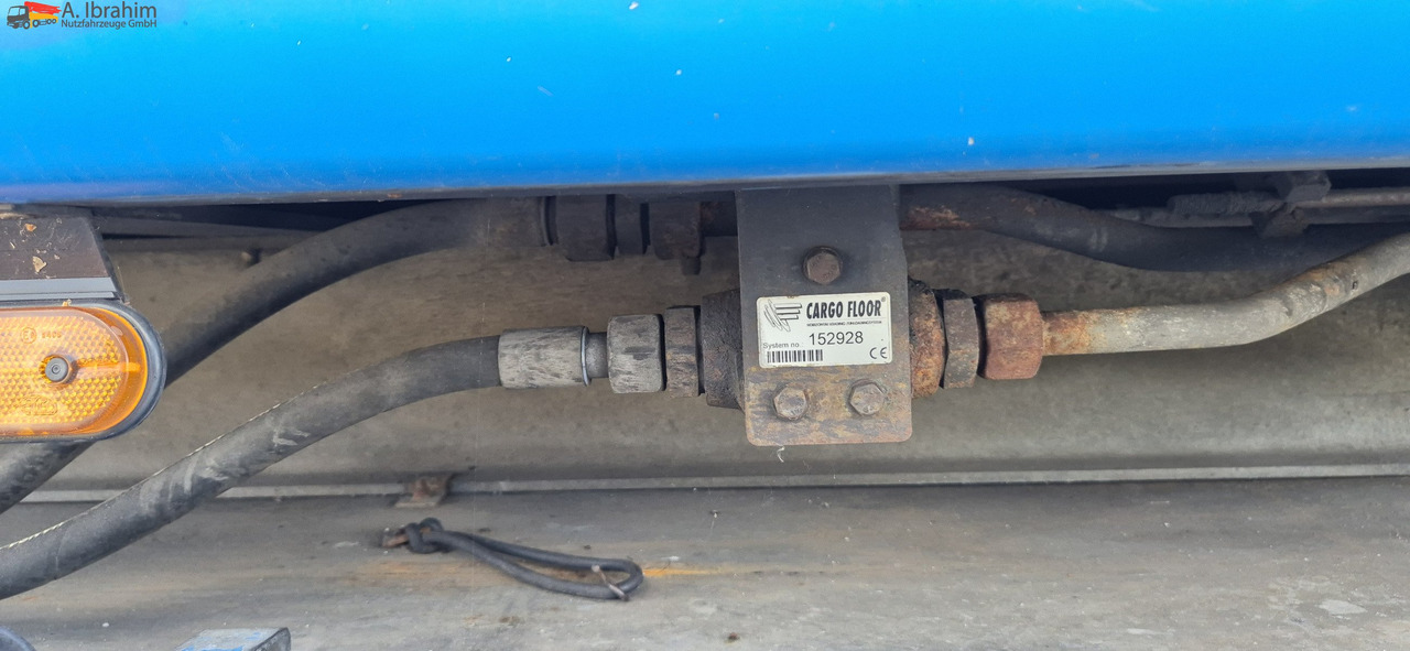 Kraker CF-Z schlammdicht, deutscher Auflieger - סמיטריילר עם רצפת הליכה: תמונה 4 Kraker CF-Z schlammdicht, deutscher Auflieger - סמיטריילר עם רצפת הליכה: תמונה 4