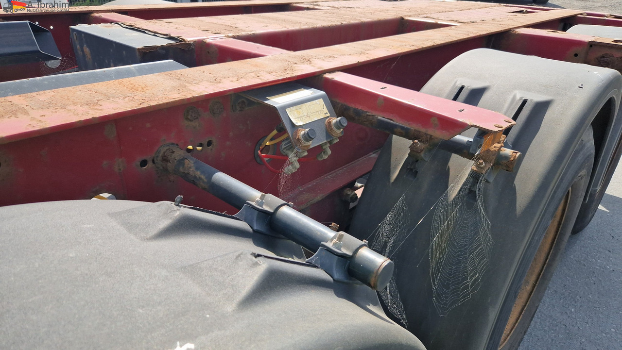 Krone SD Containerchassis 2x 20, 30, 40 ft deutscher Auflieger, ausziehbar - סמיטריילר מוביל מכולות/ החלפת גוף: תמונה 2 Krone SD Containerchassis 2x 20, 30, 40 ft deutscher Auflieger, ausziehbar - סמיטריילר מוביל מכולות/ החלפת גוף: תמונה 2