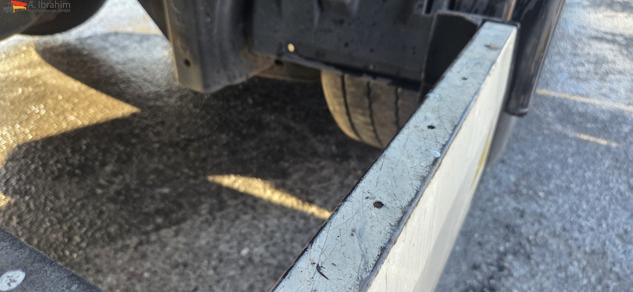 Krone SD Megatrailer Hubdach Liftachse | SAF Achsen - סמיטריילר עם וילונות צד: תמונה 2 Krone SD Megatrailer Hubdach Liftachse | SAF Achsen - סמיטריילר עם וילונות צד: תמונה 2