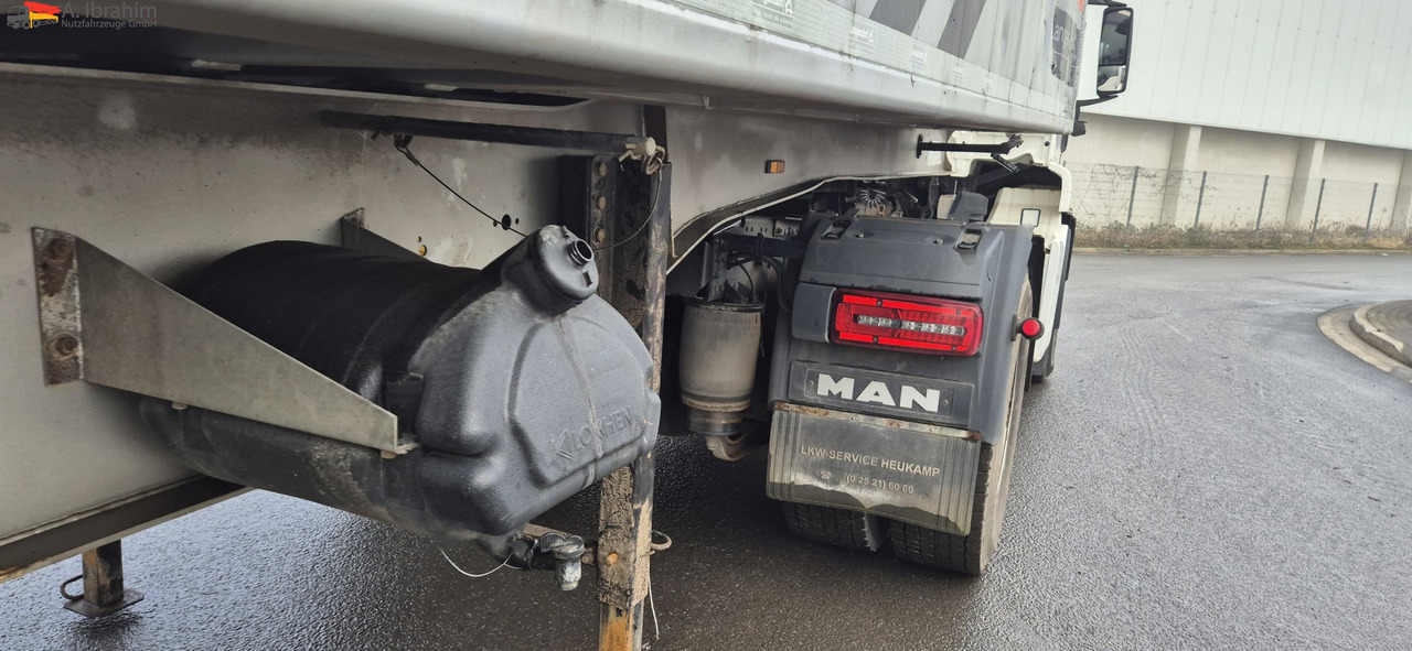 Langendorf SK39A0100A Unfallschaden!! hat gelegen. fahrbereit !!! - סמיטריילר עם מזהיר: תמונה 3 Langendorf SK39A0100A Unfallschaden!! hat gelegen. fahrbereit !!! - סמיטריילר עם מזהיר: תמונה 3