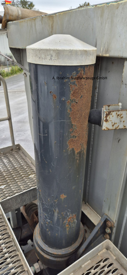 Langendorf SKS-HS 24/30 Isomulde Stahl 24 cbm. einsatzbereit - סמיטריילר עם מזהיר: תמונה 4 Langendorf SKS-HS 24/30 Isomulde Stahl 24 cbm. einsatzbereit - סמיטריילר עם מזהיר: תמונה 4