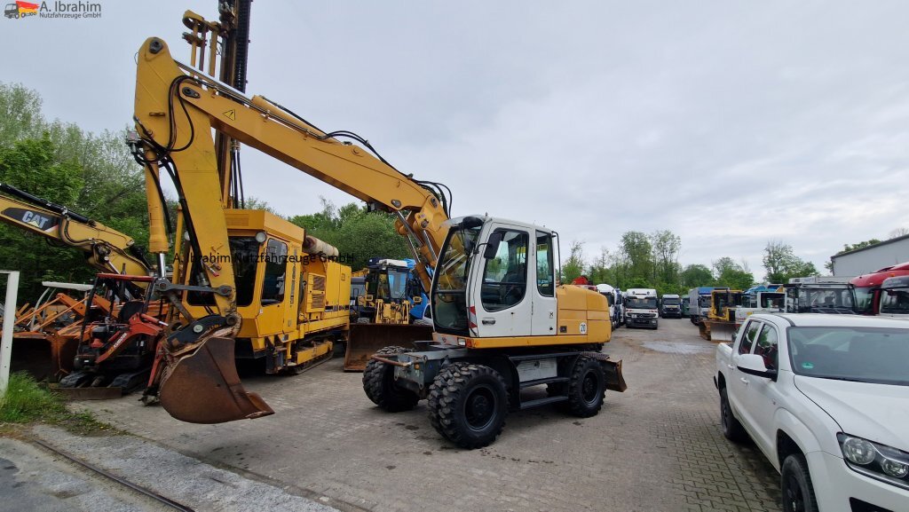 Liebherr A316 Schnellwechsler, Hammerverrohrung, Verstellausleger - מיני מחפר: תמונה 1 Liebherr A316 Schnellwechsler, Hammerverrohrung, Verstellausleger - מיני מחפר: תמונה 1