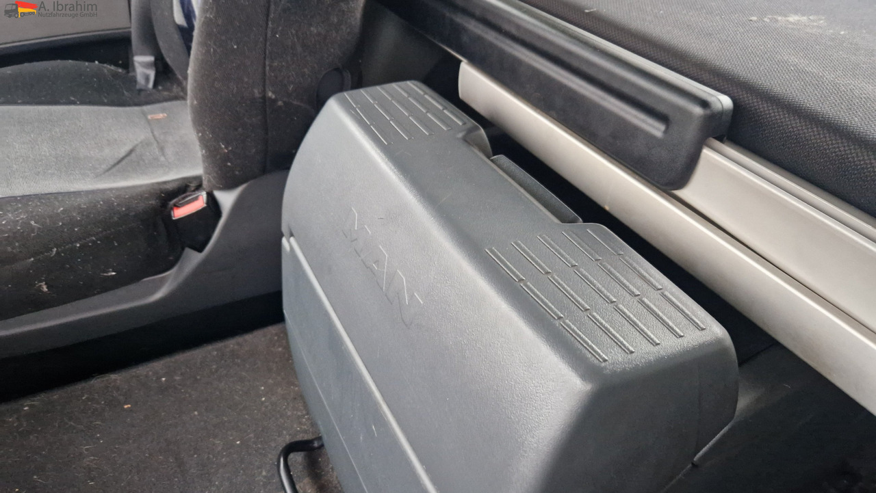 הַחכָּרָה MAN 18.400 TGX Flachdach Retarder, Klima, 1 Bett, Kühlschrank MAN 18.400 TGX Flachdach Retarder, Klima, 1 Bett, Kühlschrank: תמונה 6