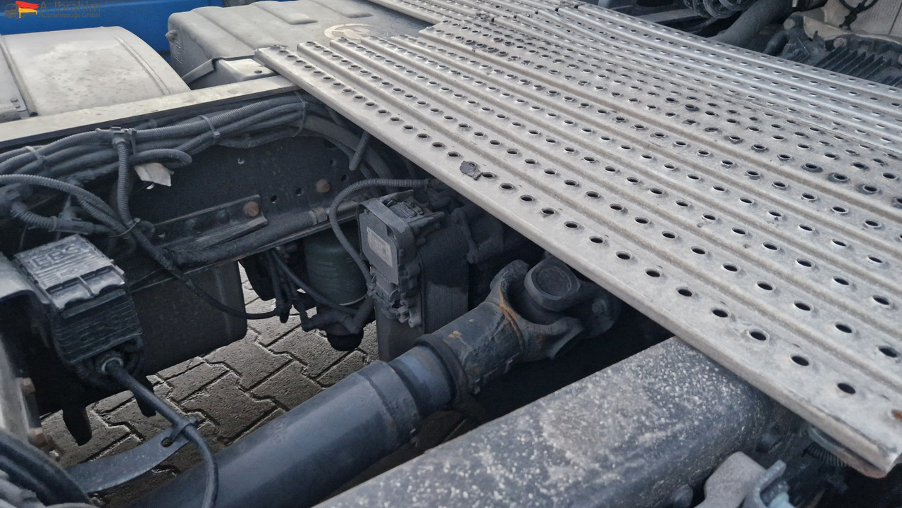 MAN 18.480 TGX XLX Retarder 2x Tank deutsches Fahrzeug, einsatzbereit - יחידת טרקטור: תמונה 2 MAN 18.480 TGX XLX Retarder 2x Tank deutsches Fahrzeug, einsatzbereit - יחידת טרקטור: תמונה 2