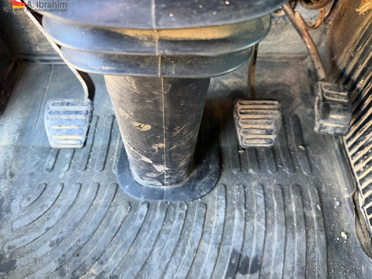 MAN 26.464 6x4 | Retarder | Klima | Schaltgetriebe | 3 Pedals - יחידת טרקטור: תמונה 3 MAN 26.464 6x4 | Retarder | Klima | Schaltgetriebe | 3 Pedals - יחידת טרקטור: תמונה 3