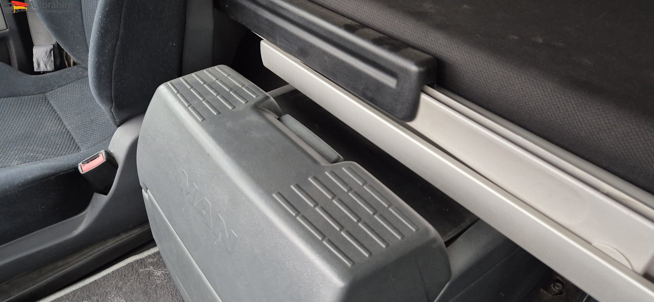 MAN TGS 18.400 4X2BLS Nebenantrieb - יחידת טרקטור: תמונה 4 MAN TGS 18.400 4X2BLS Nebenantrieb - יחידת טרקטור: תמונה 4