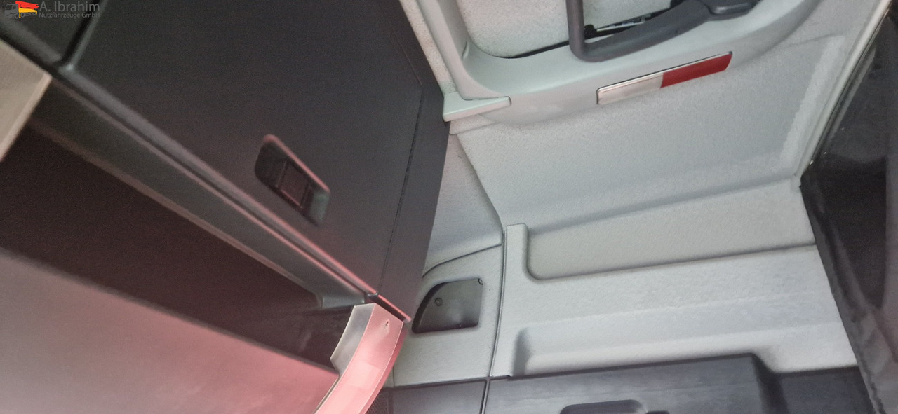 MAN TGS 18.400 PTO für Kompressor Retarder, deutsches Fahrzeug, - יחידת טרקטור: תמונה 5 MAN TGS 18.400 PTO für Kompressor Retarder, deutsches Fahrzeug, - יחידת טרקטור: תמונה 5