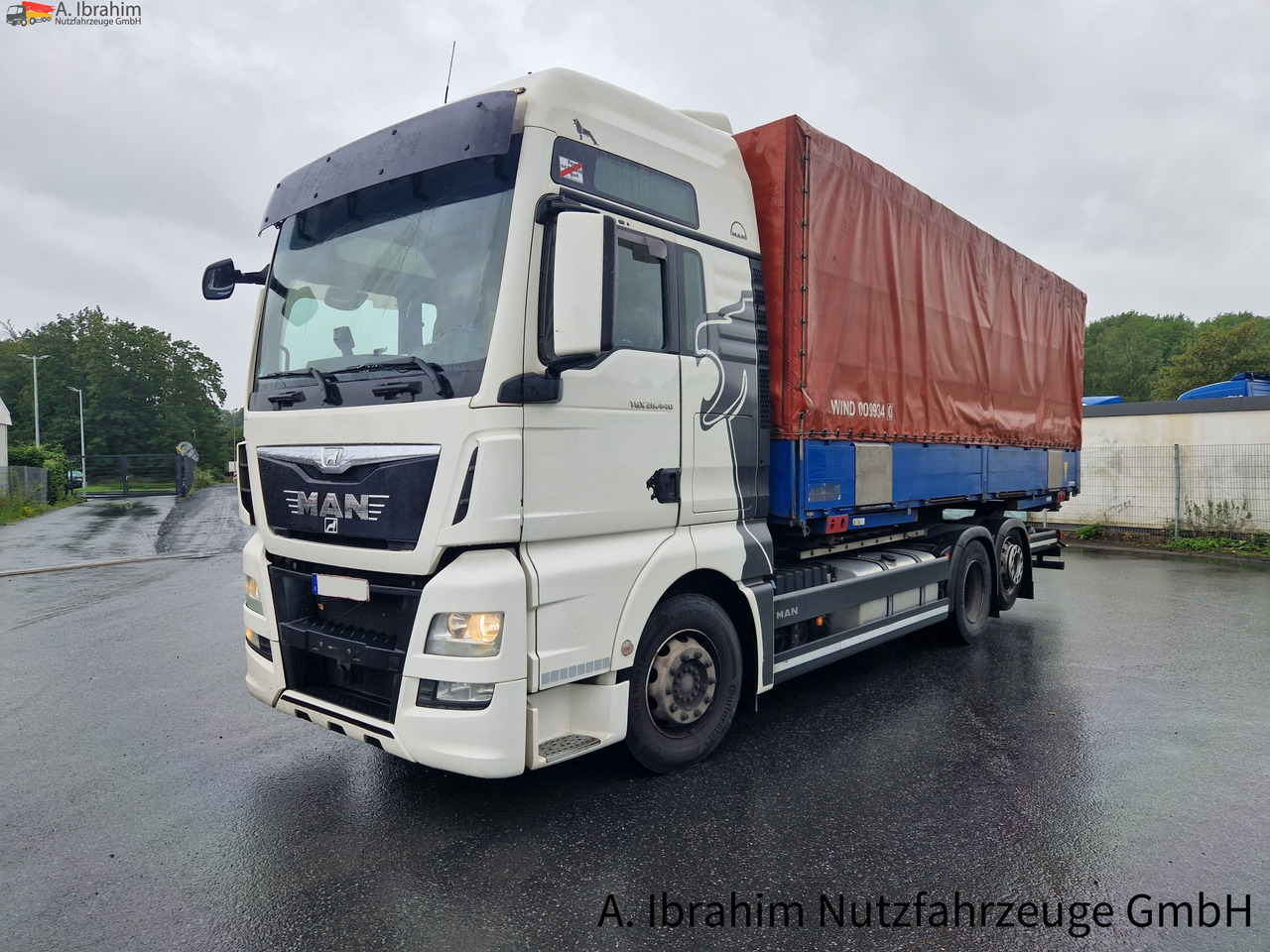 MAN TGX 26.440 BDF Chassis mit Brücke möglich - משאית וילונות צד: תמונה 1 MAN TGX 26.440 BDF Chassis mit Brücke möglich - משאית וילונות צד: תמונה 1