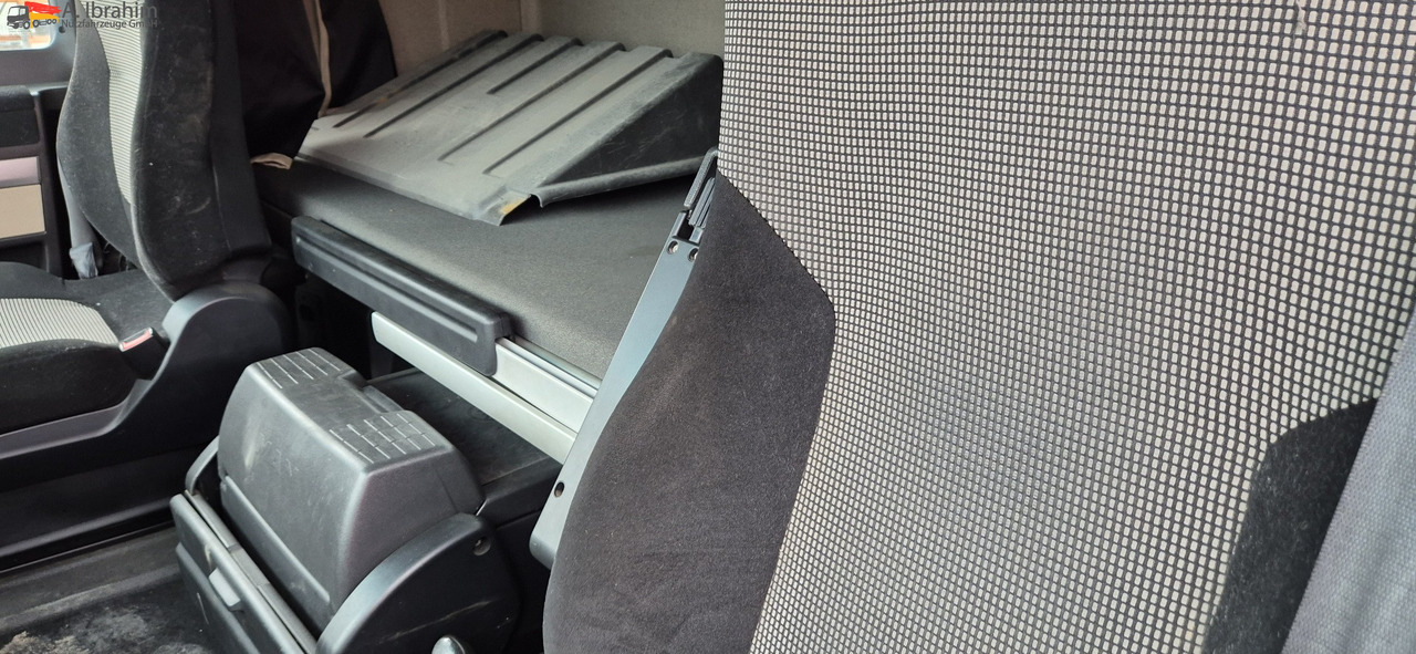 MAN TGX 26.460 Vario-Rahmen deutsches Fahrzeug. ohne Wechselbrücke - משאית וילונות צד: תמונה 3 MAN TGX 26.460 Vario-Rahmen deutsches Fahrzeug. ohne Wechselbrücke - משאית וילונות צד: תמונה 3