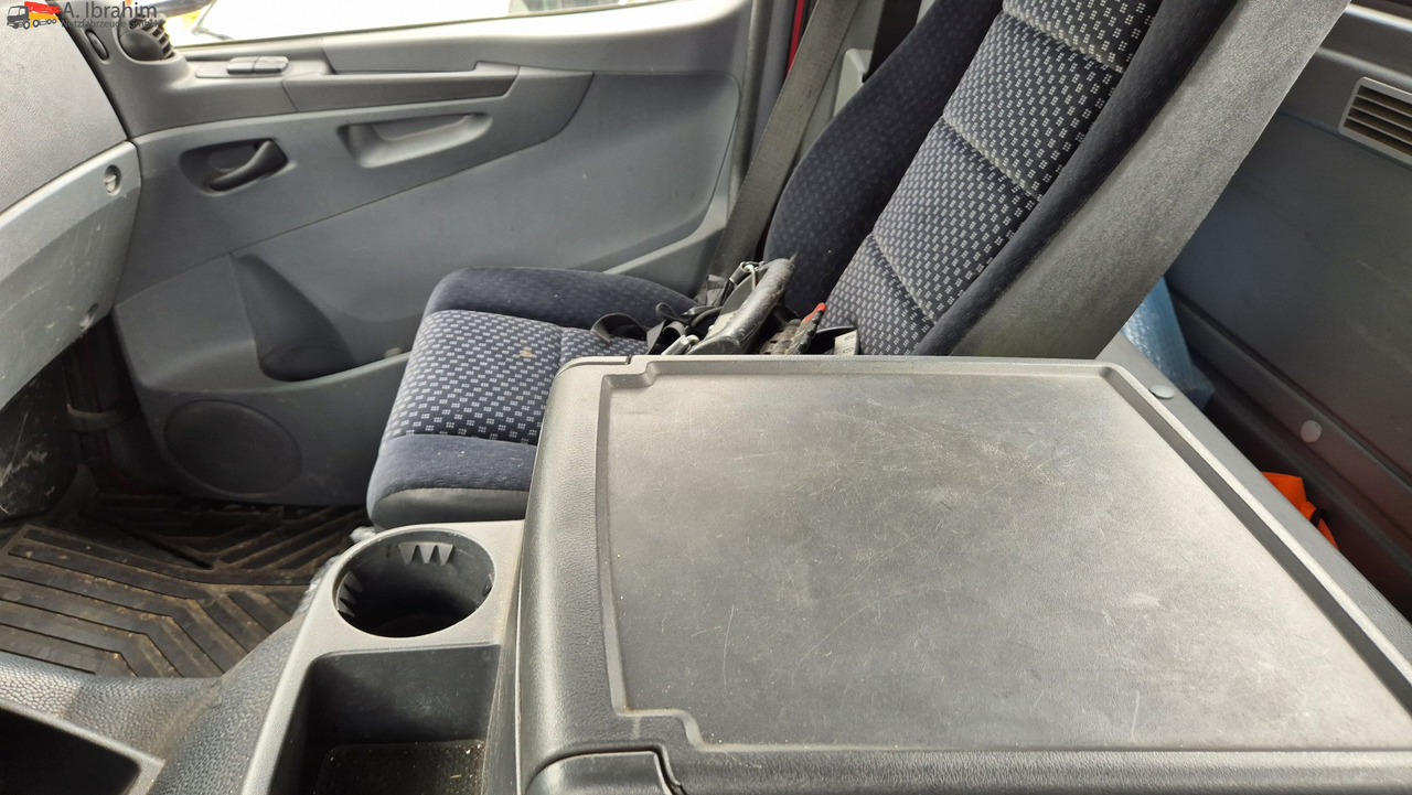 Mercedes-Benz 1829L mit Kran HIAB 111 Hiduo , Funk FB - משאית צד נופל/ שטוחה, משאית מנוף: תמונה 5 Mercedes-Benz 1829L mit Kran HIAB 111 Hiduo , Funk FB - משאית צד נופל/ שטוחה, משאית מנוף: תמונה 5