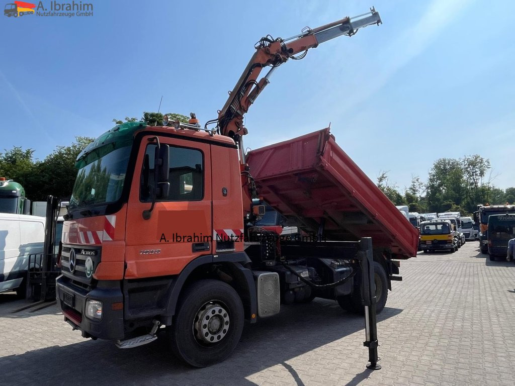 Mercedes-Benz 1836 Meiller 3-Seiten Kipper, Kran Atlas Atlas 125.2 A2 mit Funk FB - מזהיר, משאית מנוף: תמונה 1 Mercedes-Benz 1836 Meiller 3-Seiten Kipper, Kran Atlas Atlas 125.2 A2 mit Funk FB - מזהיר, משאית מנוף: תמונה 1