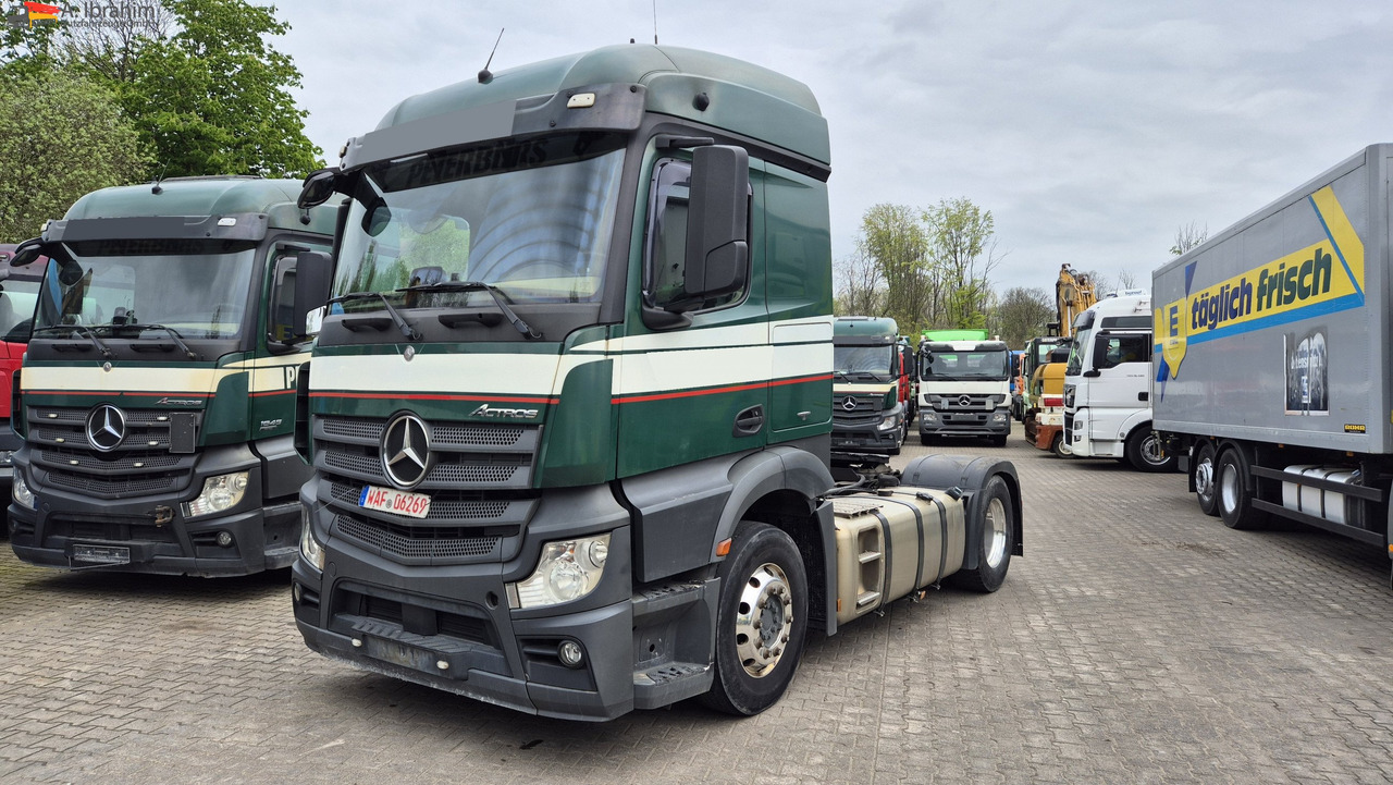 Mercedes-Benz 1840 mehrfach vorhanden - יחידת טרקטור: תמונה 1 Mercedes-Benz 1840 mehrfach vorhanden - יחידת טרקטור: תמונה 1