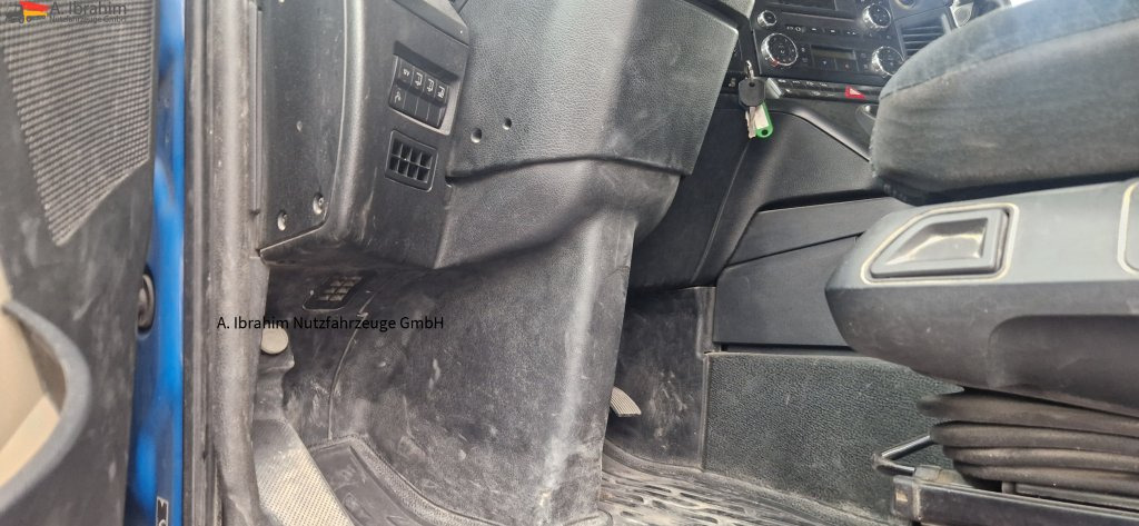 Mercedes-Benz 1843 DB 1843 mit PTU für Kompressor Unfall, bedingt fahrbereit. Video vorh. - יחידת טרקטור: תמונה 4 Mercedes-Benz 1843 DB 1843 mit PTU für Kompressor Unfall, bedingt fahrbereit. Video vorh. - יחידת טרקטור: תמונה 4