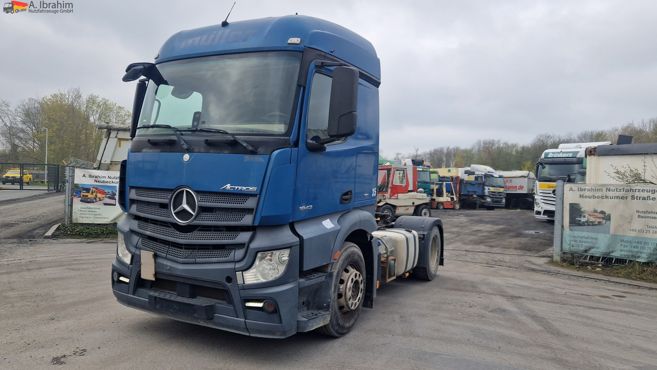 Mercedes-Benz 1843 Kipphydraulik, Standklima - יחידת טרקטור: תמונה 1 Mercedes-Benz 1843 Kipphydraulik, Standklima - יחידת טרקטור: תמונה 1