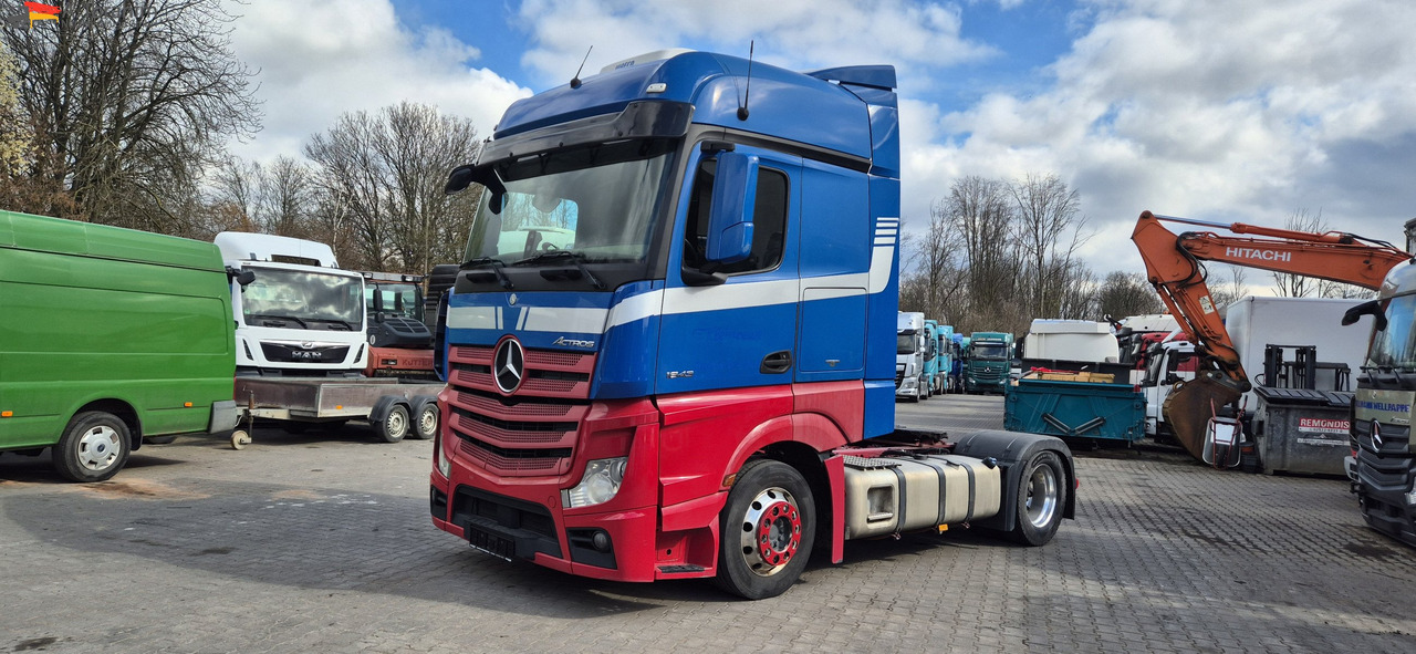Mercedes-Benz 1843 Klima, Retarder, Topzustand, einsatzbereit - יחידת טרקטור: תמונה 1 Mercedes-Benz 1843 Klima, Retarder, Topzustand, einsatzbereit - יחידת טרקטור: תמונה 1