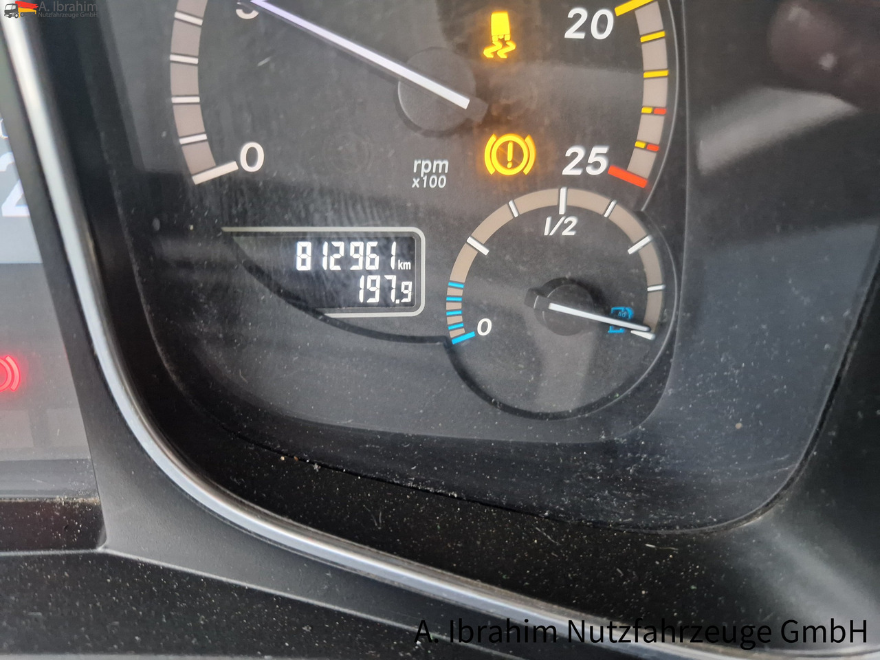 Mercedes-Benz 1845 Retarder Klima, Kühlschrank deutsches Fahrzeug - יחידת טרקטור: תמונה 2 Mercedes-Benz 1845 Retarder Klima, Kühlschrank deutsches Fahrzeug - יחידת טרקטור: תמונה 2