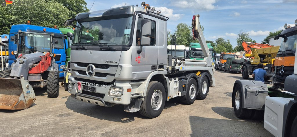 Mercedes-Benz 2544 L Meiller Absetzkipper 6x2, Vorlauf-Lenkachse - משאית דילוג העמסה: תמונה 1 Mercedes-Benz 2544 L Meiller Absetzkipper 6x2, Vorlauf-Lenkachse - משאית דילוג העמסה: תמונה 1