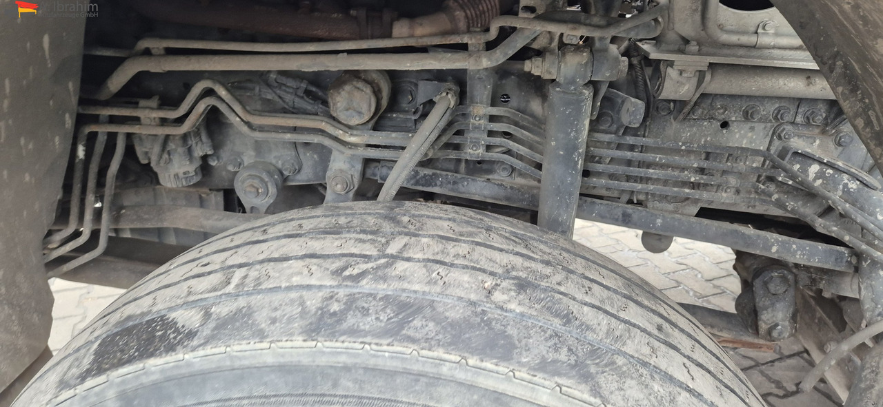 Mercedes-Benz 3241 PM 21-3 Liebherr 7 cbm PUMI Putzmeister Liebherr - משאית משאבת מערבל: תמונה 5 Mercedes-Benz 3241 PM 21-3 Liebherr 7 cbm PUMI Putzmeister Liebherr - משאית משאבת מערבל: תמונה 5