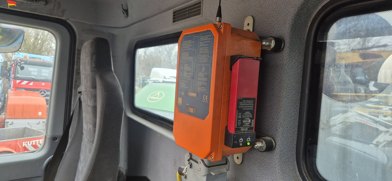 Mercedes-Benz 3241 PM 21-3 Liebherr 7 cbm PUMI Putzmeister Liebherr - משאית משאבת מערבל: תמונה 2 Mercedes-Benz 3241 PM 21-3 Liebherr 7 cbm PUMI Putzmeister Liebherr - משאית משאבת מערבל: תמונה 2