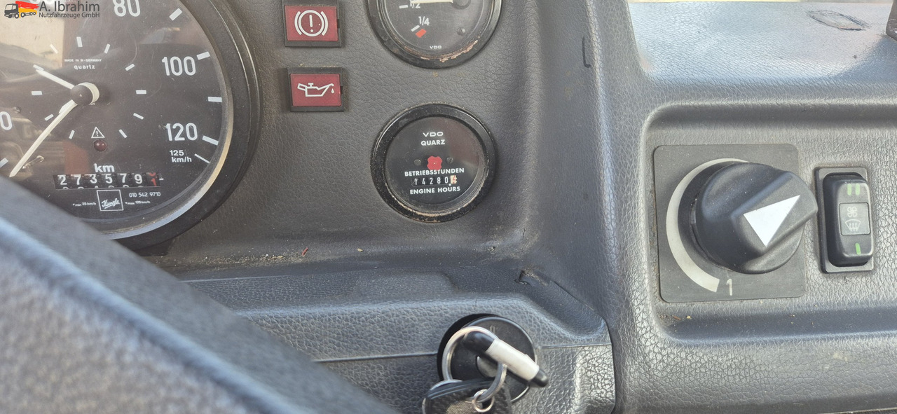 Mercedes-Benz 410D Ruthmann KL 90 Topzustand UVV gültig - פלטפורמה אווירית מותקנת על משאית: תמונה 2 Mercedes-Benz 410D Ruthmann KL 90 Topzustand UVV gültig - פלטפורמה אווירית מותקנת על משאית: תמונה 2