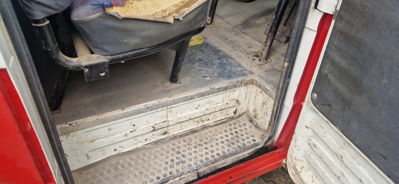 Mercedes-Benz 615D Doka Pritsche, Zustand gut - כלי רכב מסחרי במיטה שטוחה, כלי רכב מסחרי קומבי: תמונה 3 Mercedes-Benz 615D Doka Pritsche, Zustand gut - כלי רכב מסחרי במיטה שטוחה, כלי רכב מסחרי קומבי: תמונה 3