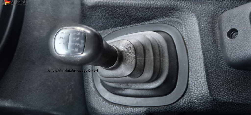 Mercedes-Benz 818L LBW, Luftfederung - כלי רכב מסחרי עם תיבה: תמונה 5 Mercedes-Benz 818L LBW, Luftfederung - כלי רכב מסחרי עם תיבה: תמונה 5