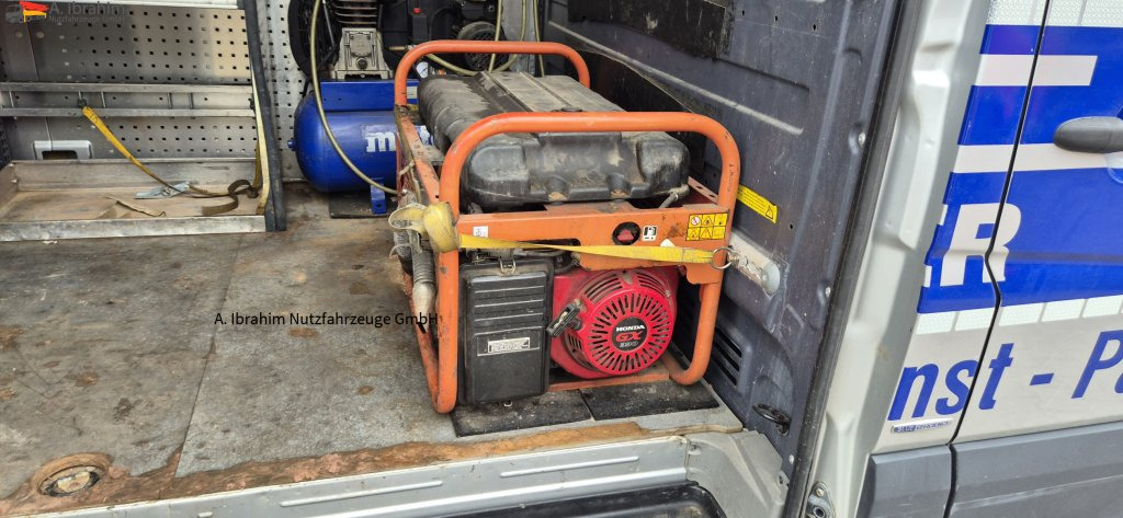 Mercedes-Benz DB 313 Sprinter Werstatt, Service, einsatzbereit ATM mit ca. 160 tkm - כלי רכב מסחרי קטן: תמונה 5 Mercedes-Benz DB 313 Sprinter Werstatt, Service, einsatzbereit ATM mit ca. 160 tkm - כלי רכב מסחרי קטן: תמונה 5