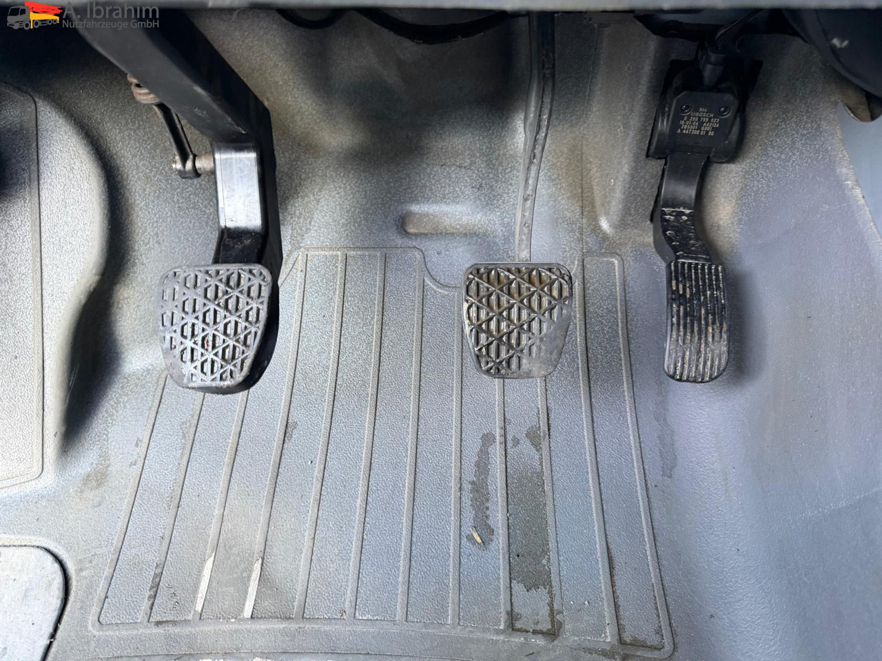 Mercedes-Benz Vito 116 CDI Standheizung | BF 3 | GST Anlage - משאית ממכר: תמונה 4 Mercedes-Benz Vito 116 CDI Standheizung | BF 3 | GST Anlage - משאית ממכר: תמונה 4