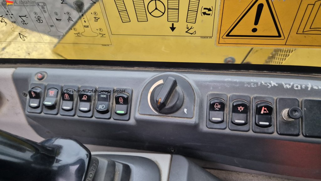 New Holland MH 2.6 Zustand gut, deutsche Maschine incl. Greifer und Dreservo - מחפר גלגלים: תמונה 2 New Holland MH 2.6 Zustand gut, deutsche Maschine incl. Greifer und Dreservo - מחפר גלגלים: תמונה 2