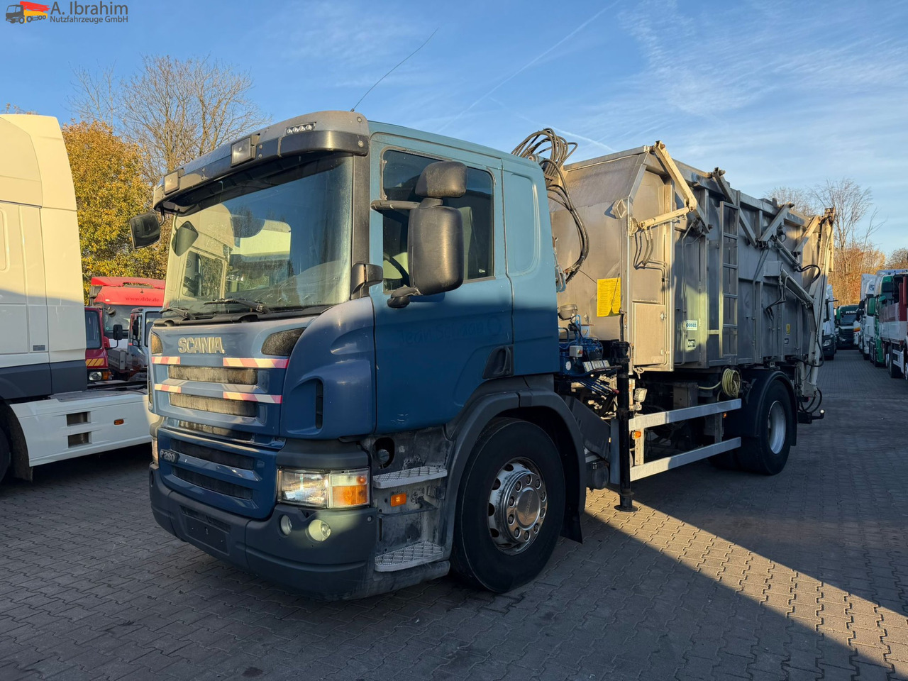 Scania B4X2 Edelstahlkipper für Tierkörperbeseitigung Kran MKG - משאית אשפה: תמונה 1 Scania B4X2 Edelstahlkipper für Tierkörperbeseitigung Kran MKG - משאית אשפה: תמונה 1