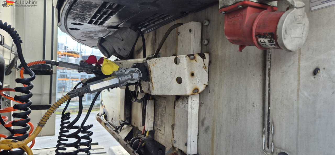 Schmitz SKO24 TK SL 200 | -30°C | Lift-Achse | Scheibenbremse - סמיטריילר עם קירור: תמונה 3 Schmitz SKO24 TK SL 200 | -30°C | Lift-Achse | Scheibenbremse - סמיטריילר עם קירור: תמונה 3