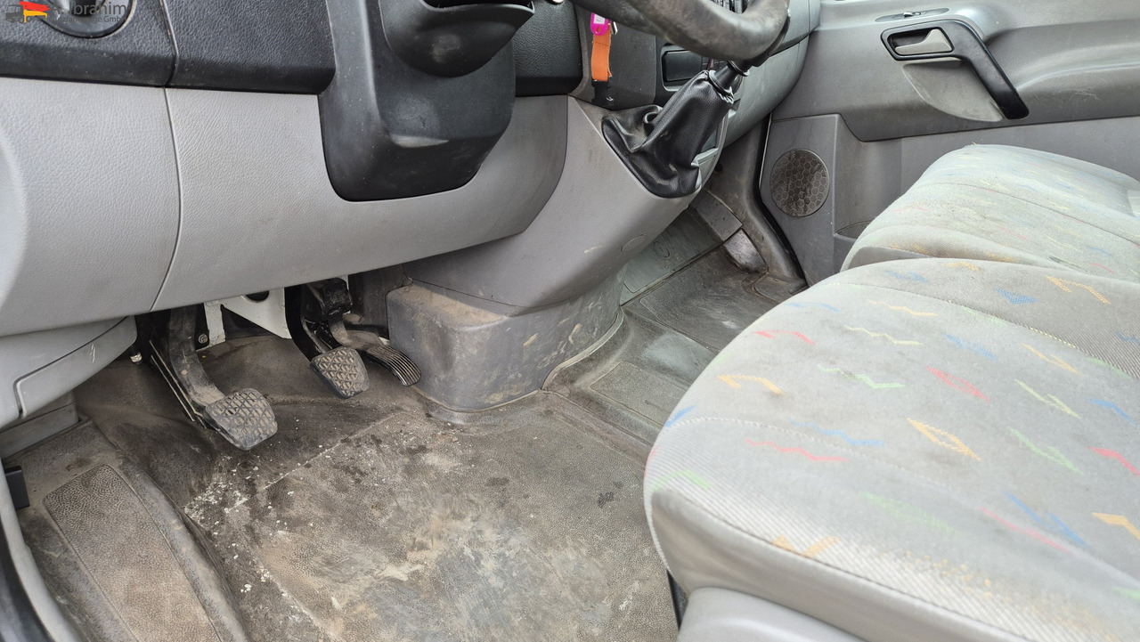 VW Crafter 2.5 Diesel Zustand gut - כלי רכב מסחרי עם לוח: תמונה 4 VW Crafter 2.5 Diesel Zustand gut - כלי רכב מסחרי עם לוח: תמונה 4