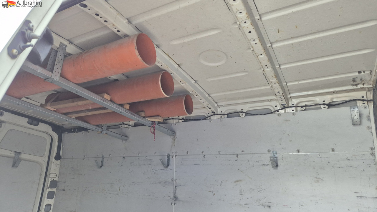 VW Crafter 2.5 Diesel Zustand gut - כלי רכב מסחרי עם לוח: תמונה 2 VW Crafter 2.5 Diesel Zustand gut - כלי רכב מסחרי עם לוח: תמונה 2