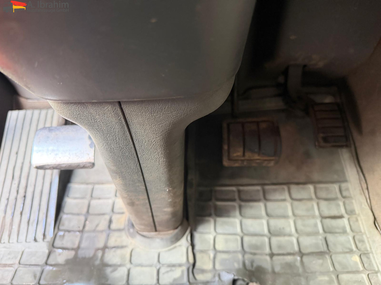 Volvo FH12-420 8x2 Fahrzeugpapiere Schweiz - משאית הרמת וו: תמונה 2 Volvo FH12-420 8x2 Fahrzeugpapiere Schweiz - משאית הרמת וו: תמונה 2