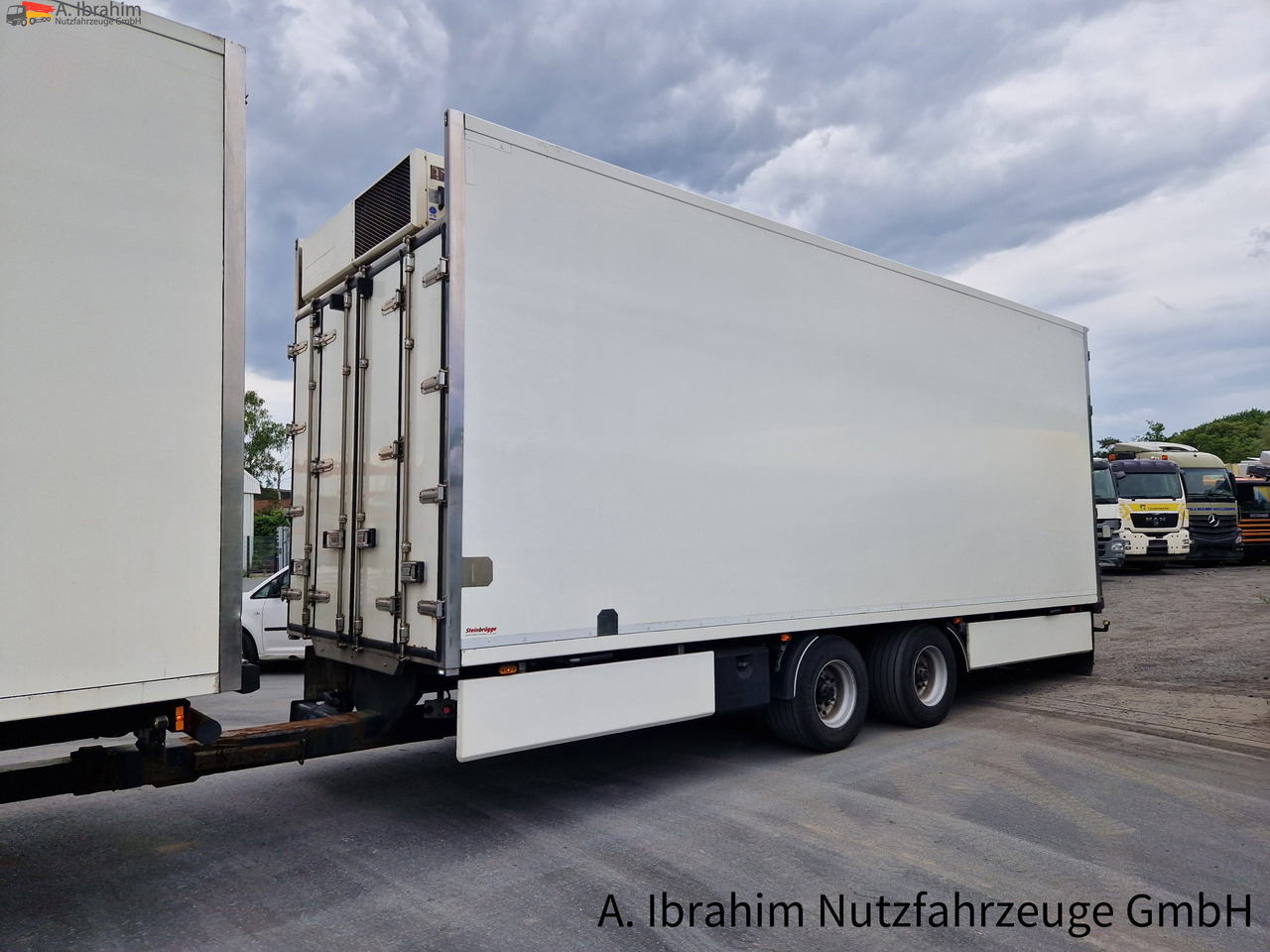 Wellmeyer TK018 Durchlader Frigoblock Zustand sauber, Durchlader, Portaltüren - קרון נגרר עם קירור: תמונה 1 Wellmeyer TK018 Durchlader Frigoblock Zustand sauber, Durchlader, Portaltüren - קרון נגרר עם קירור: תמונה 1