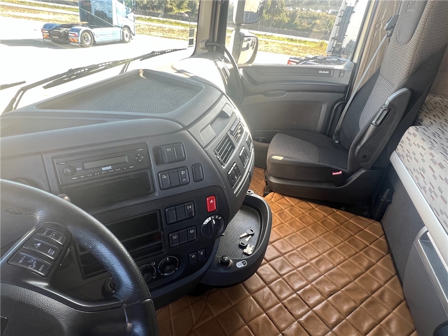 יחידת טרקטור DAF XF 105 460: תמונה 7