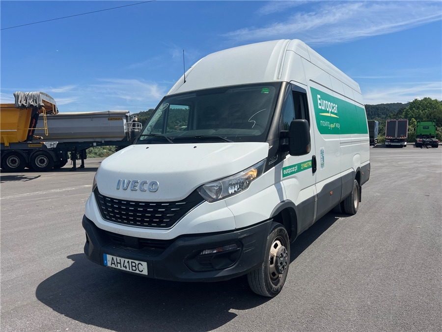 Iveco 35C16HA8V - כלי רכב מסחרי עם לוח: תמונה 1 Iveco 35C16HA8V - כלי רכב מסחרי עם לוח: תמונה 1