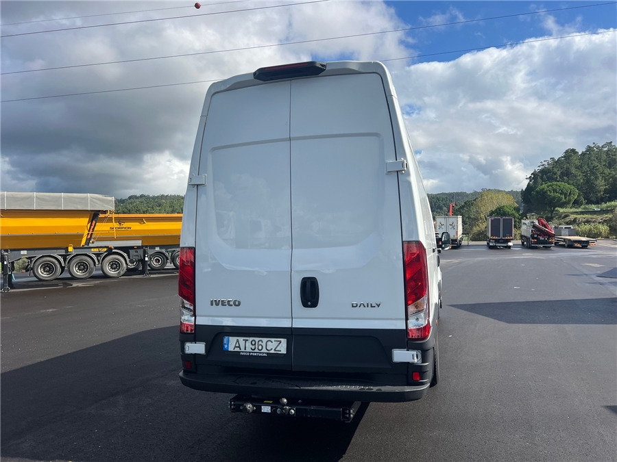Iveco 35C16 - כלי רכב מסחרי עם לוח: תמונה 5 Iveco 35C16 - כלי רכב מסחרי עם לוח: תמונה 5