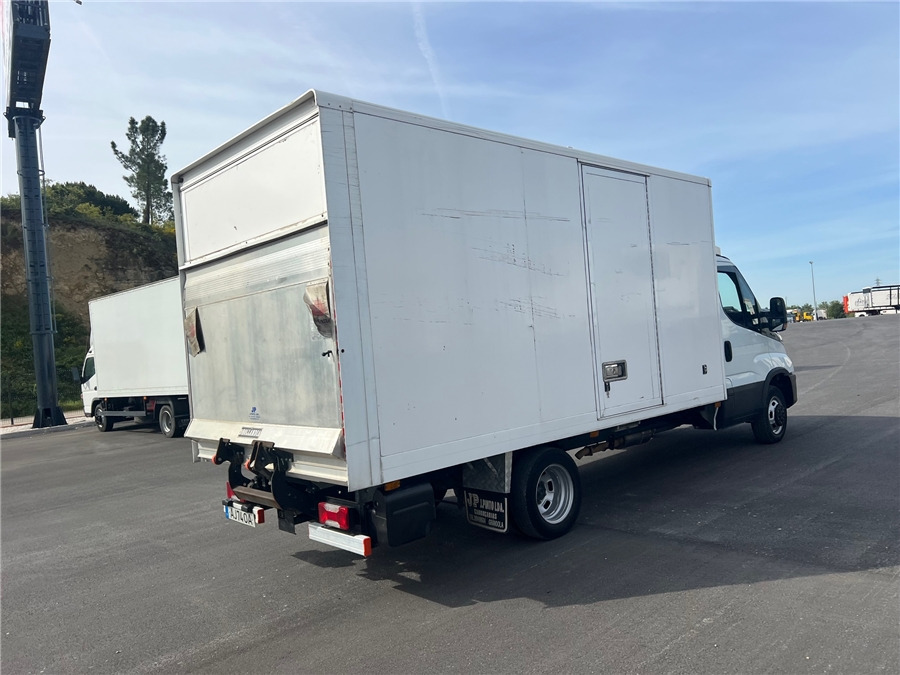 Iveco 35C16 - כלי רכב מסחרי עם תיבה: תמונה 4 Iveco 35C16 - כלי רכב מסחרי עם תיבה: תמונה 4