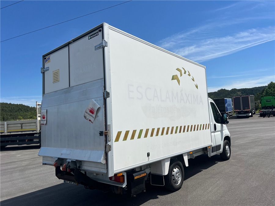 PEUGEOT BOXER - כלי רכב מסחרי עם תיבה: תמונה 4 PEUGEOT BOXER - כלי רכב מסחרי עם תיבה: תמונה 4