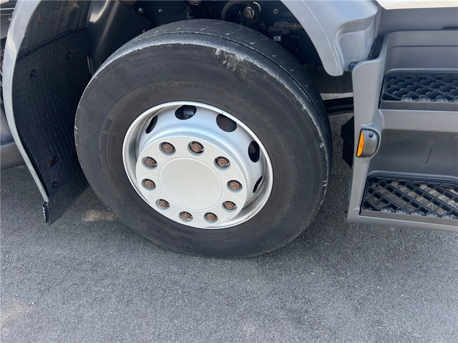 משאית איזותרמית Renault D 19: תמונה 17