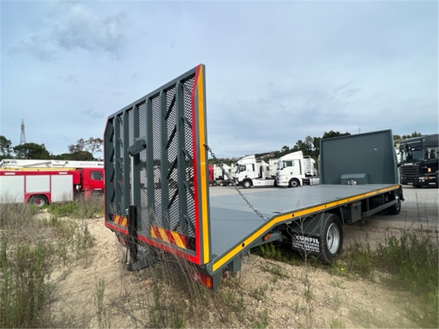 Renault Midlum - משאית צד נופל/ שטוחה: תמונה 3 Renault Midlum - משאית צד נופל/ שטוחה: תמונה 3