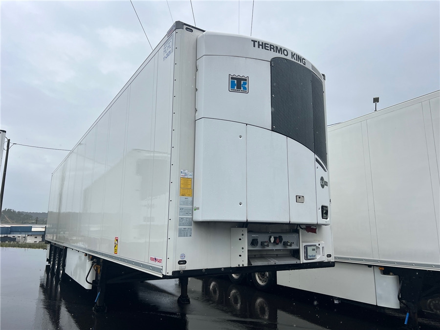 SCHMITZ CARGOBULL SCB-S3B - סמיטריילר עם קירור: תמונה 1 SCHMITZ CARGOBULL SCB-S3B - סמיטריילר עם קירור: תמונה 1