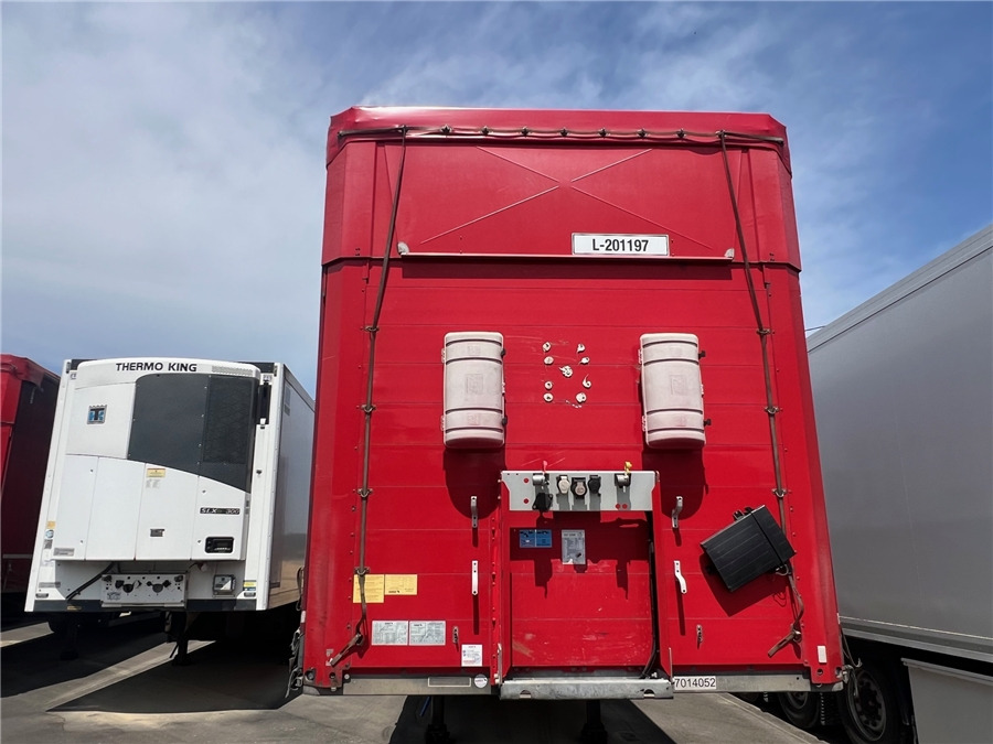 SCHMITZ CARGOBULL SCB-S3T TETO ELEVAR - סמיטריילר עם וילונות צד: תמונה 3 SCHMITZ CARGOBULL SCB-S3T TETO ELEVAR - סמיטריילר עם וילונות צד: תמונה 3